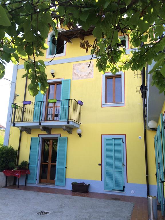 Bed and Breakfast La Terrazza Del Barbaresco Neviglie Exterior foto