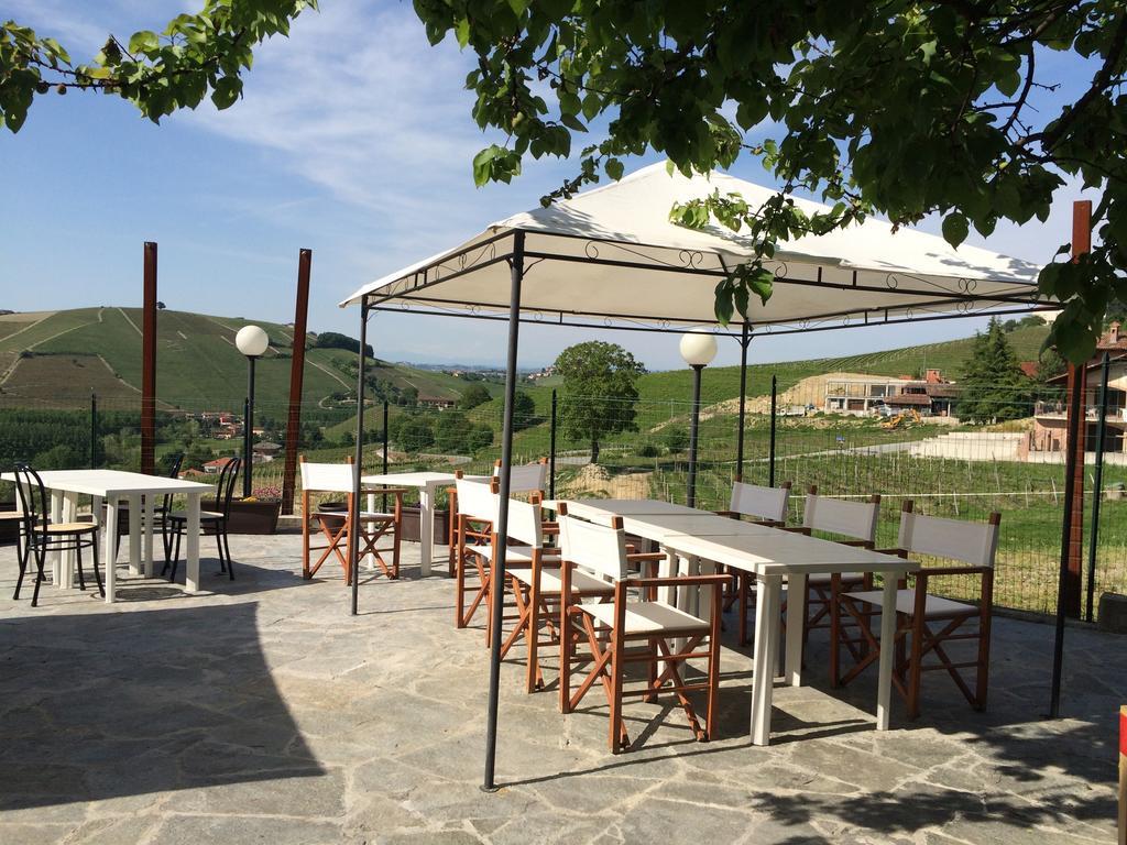 Bed and Breakfast La Terrazza Del Barbaresco Neviglie Exterior foto