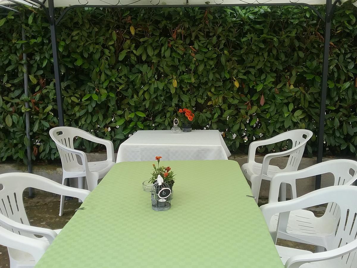 Bed and Breakfast La Terrazza Del Barbaresco Neviglie Exterior foto