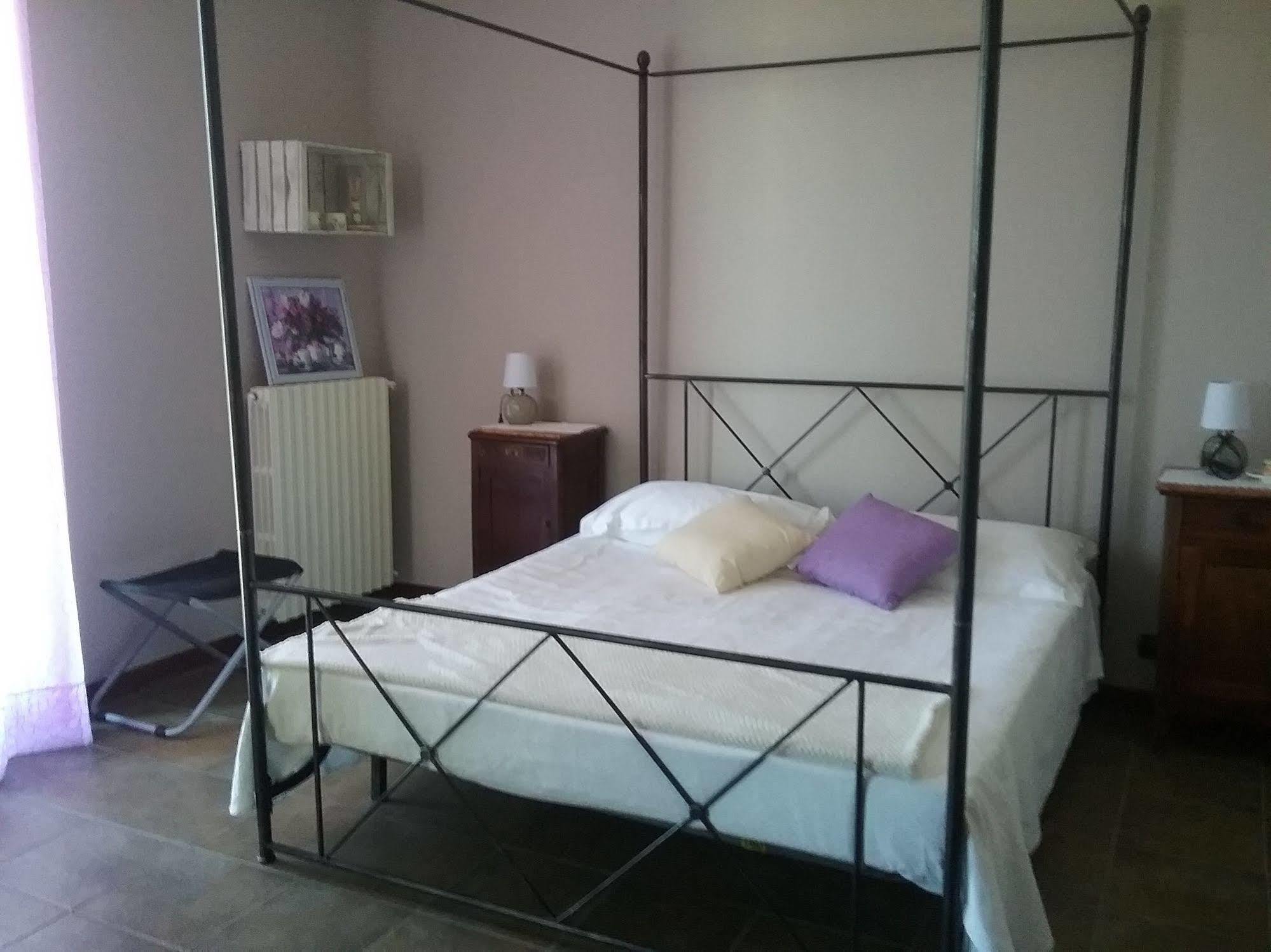 Bed and Breakfast La Terrazza Del Barbaresco Neviglie Exterior foto