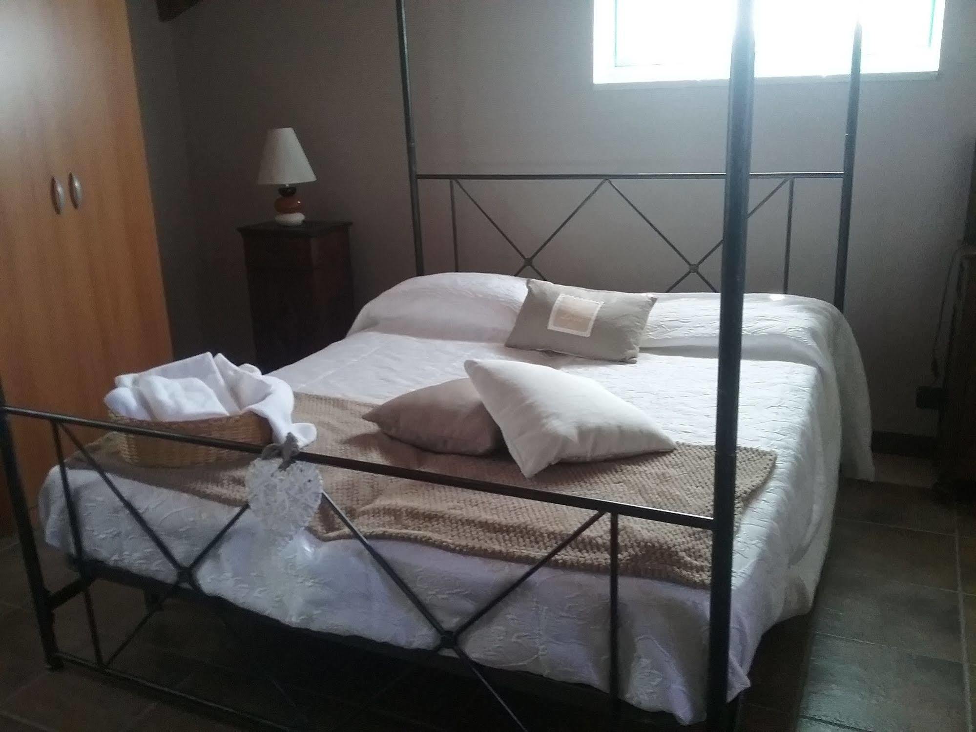 Bed and Breakfast La Terrazza Del Barbaresco Neviglie Exterior foto
