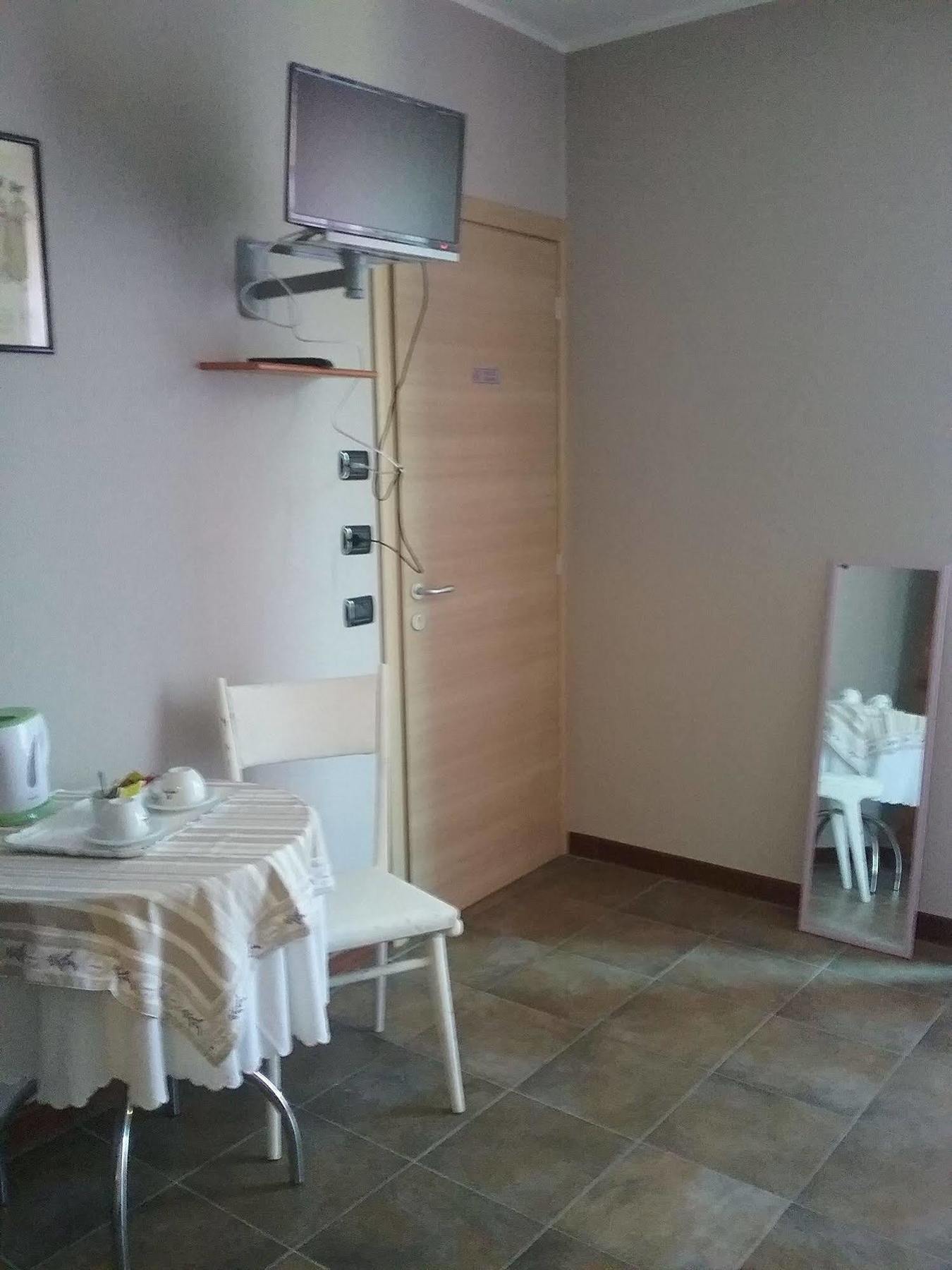 Bed and Breakfast La Terrazza Del Barbaresco Neviglie Exterior foto